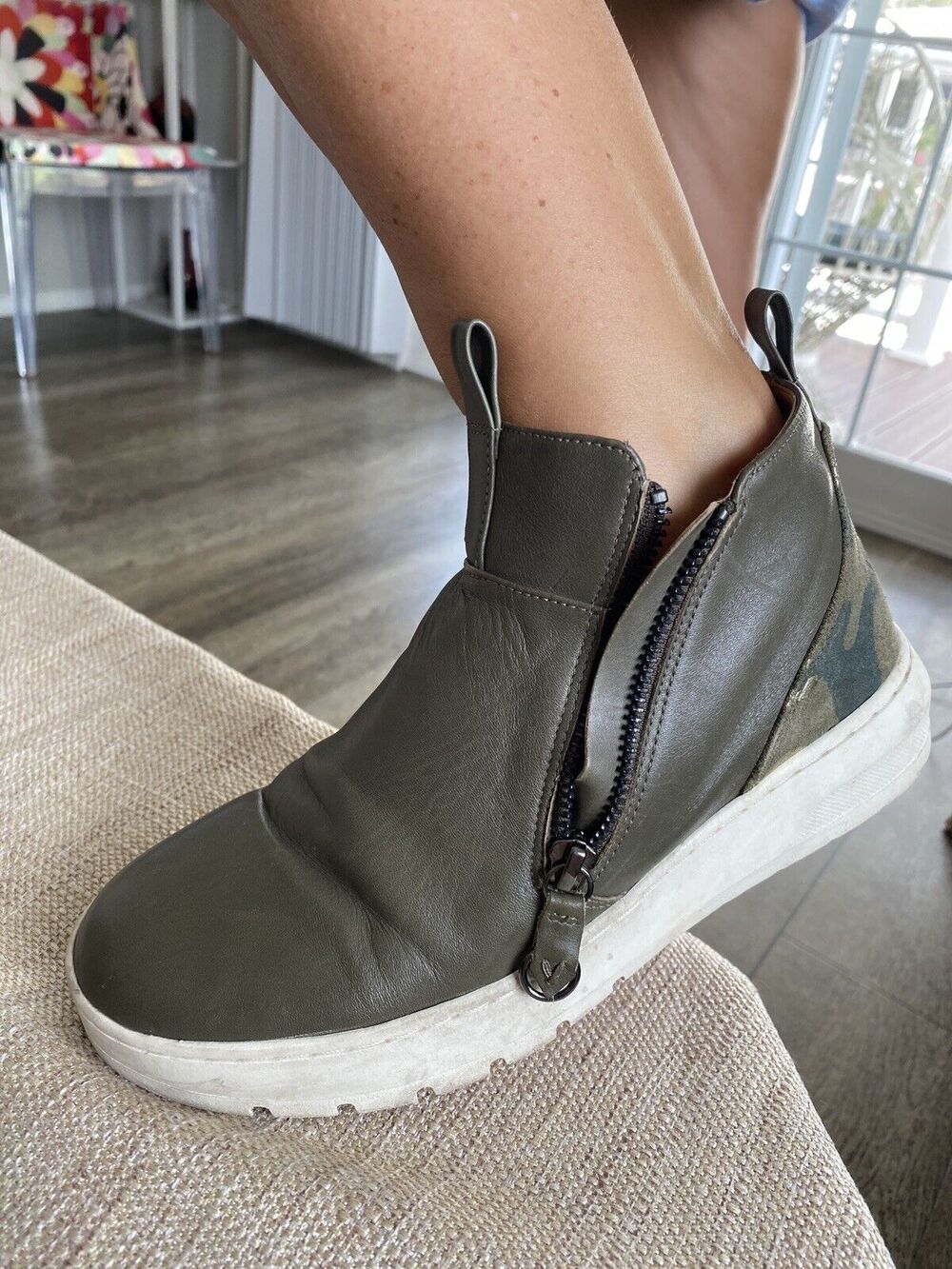 VIONIC Womens Brinkely Bootie Olive Nappa Leather Camo Shoes US 7